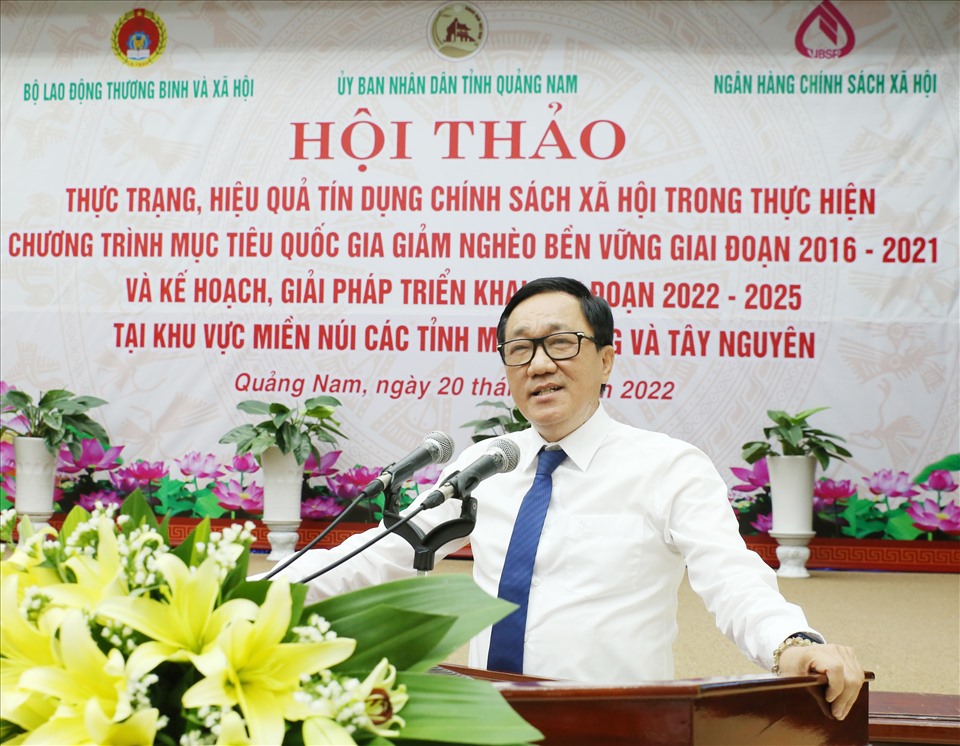 Tổng Giám đốc NHCSXH Dương Quyết Thắng phát biểu tại Hội thảo.